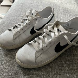 Nike Low Top Blazers